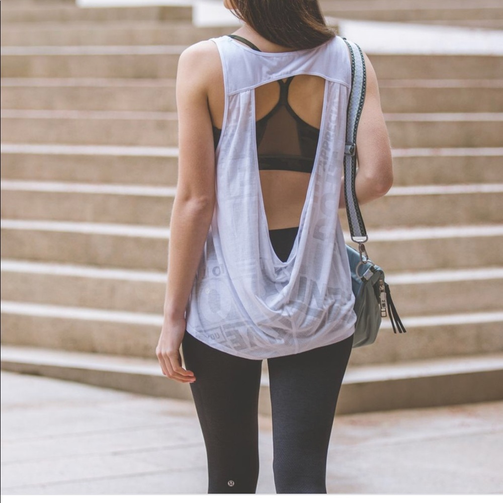 Lululemon next to nothing tank NWT 4